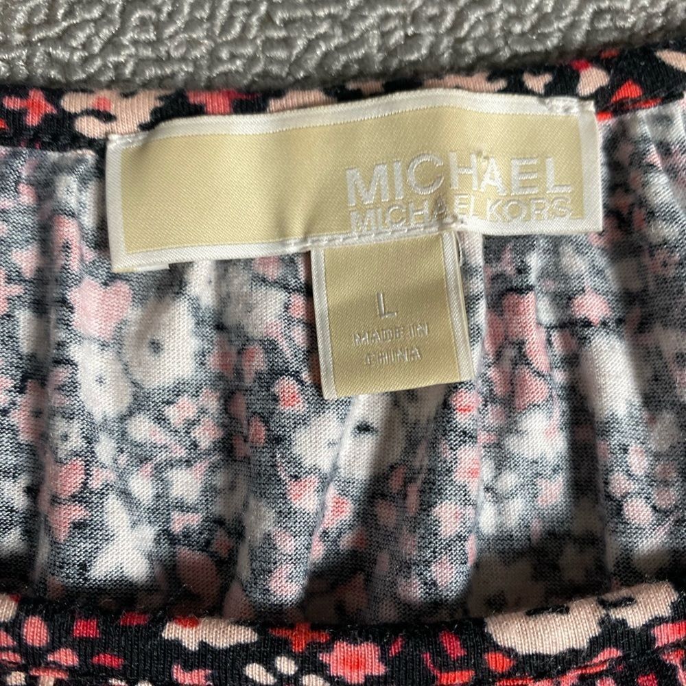 Michael Kors Women’s Floral Long Bell Sleeve Tee - Size Large - Picture 5 of 6